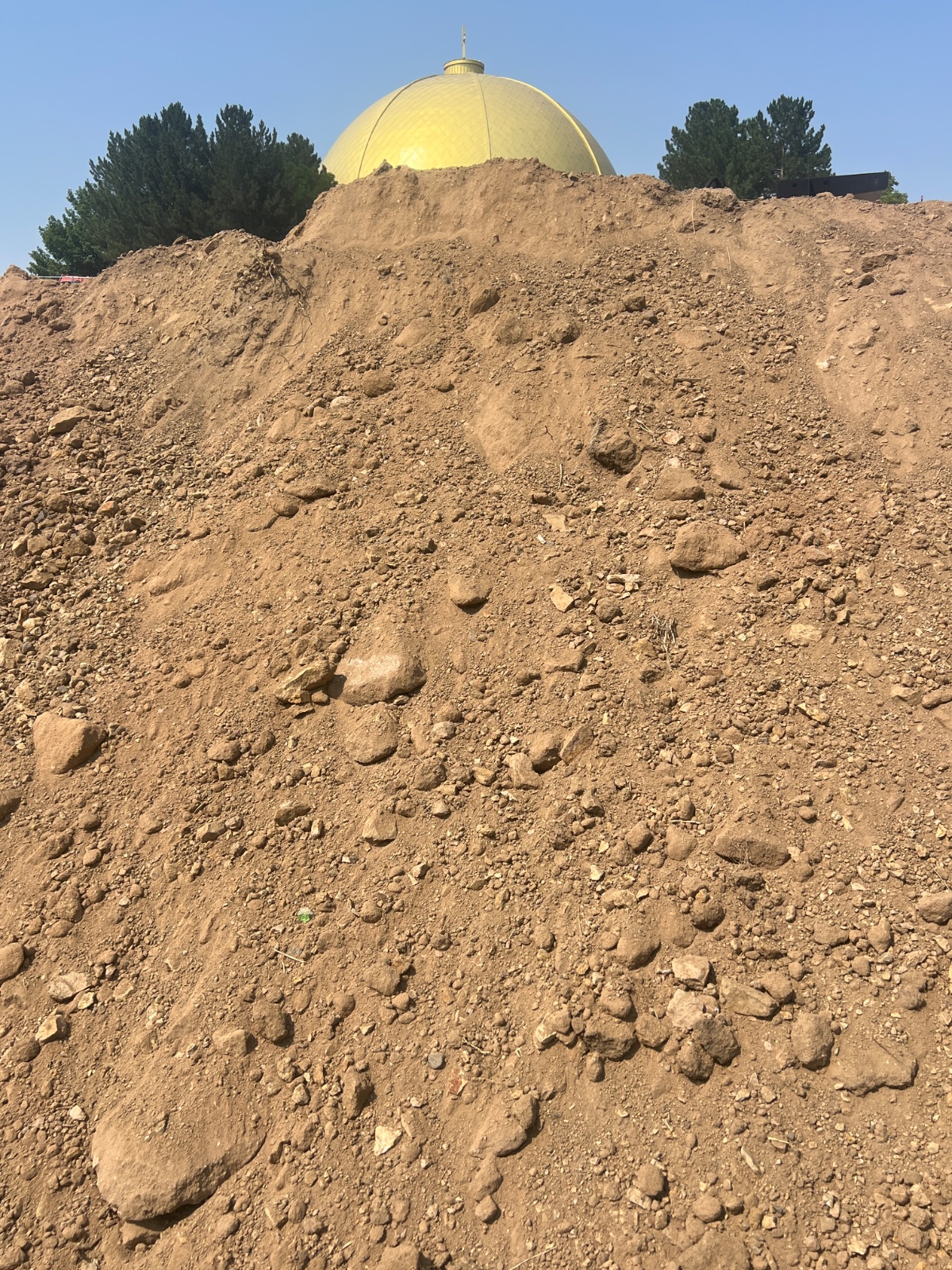 Export fill, unverified - S Leetsdale Dr, Denver: Has 20,000 tons of unverified export fill, possible expansive claystone - 4601–4713 S Leetsdale Dr Denver, CO
